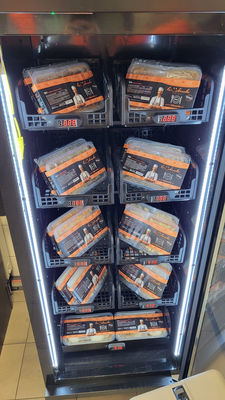 দূরবর্তী পরিচালনা মেটাল বরফের টুকরোর ভেন্ডিং মেশিন, দ্রুত এবং সুবিধাজনক সেবার জন্য