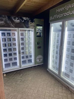 তাপমাত্রা পরিসীমা সহ -২২ সি থেকে ২০ সি ফ্রিজড লকার ভেন্ডিং মেশিন সুবিধাজনক এবং বহুমুখী